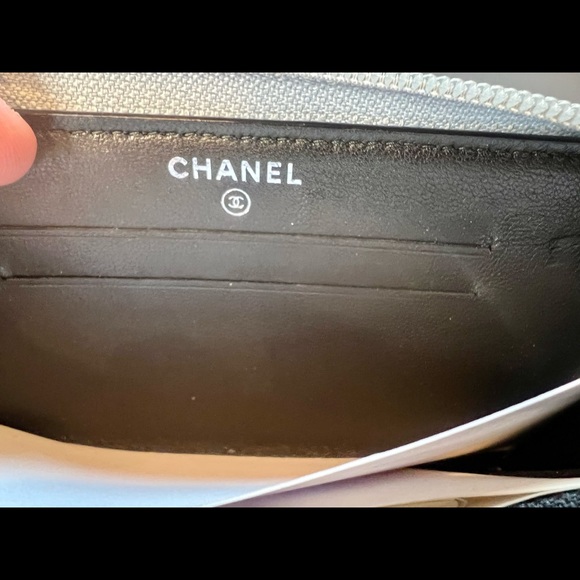 CHANEL Flou small zipped boy wallet limited edition brand new - Picture 12 of 13